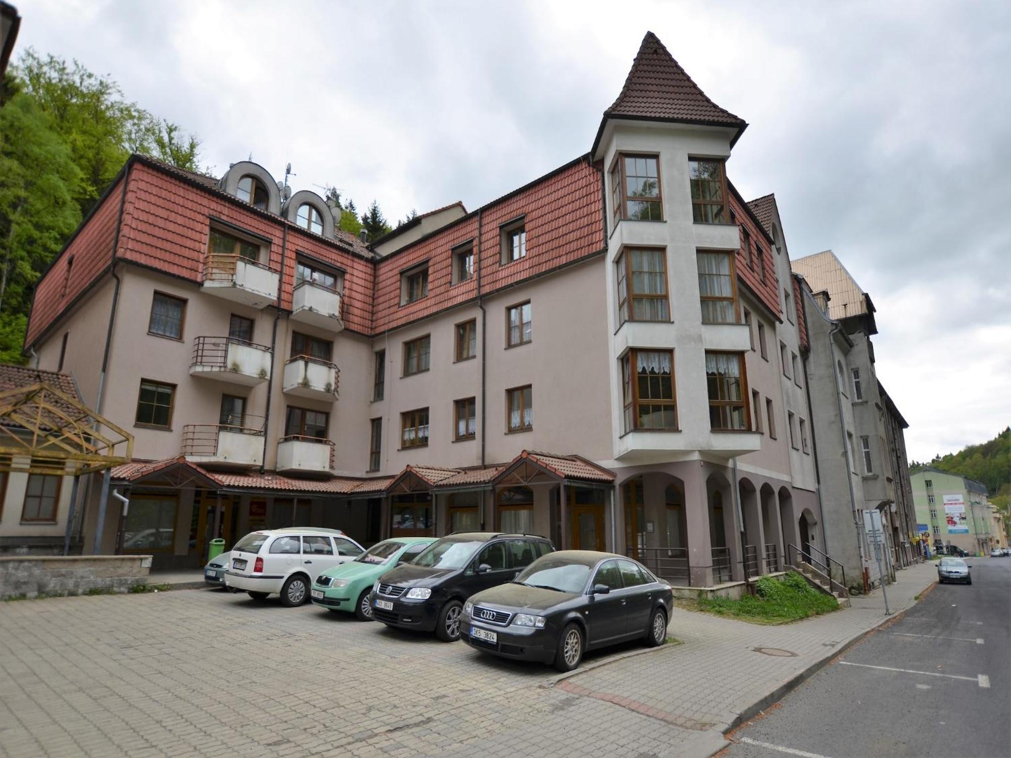 Snug Apartment In Jachymov Near Ski Area Εξωτερικό φωτογραφία